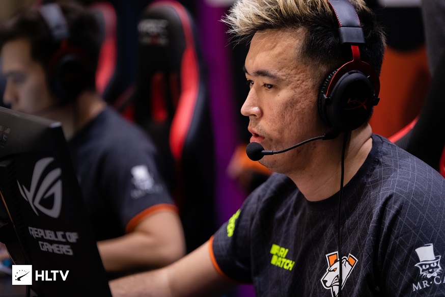 Virtus.pro EPICENTER'a veda etti!