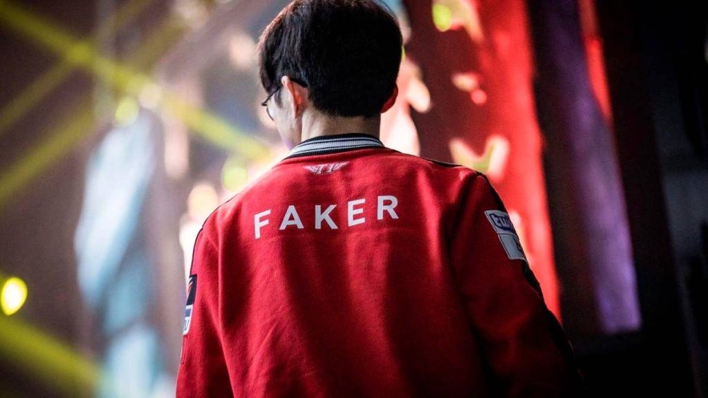 Faker'lı T1 LCK'de normal sezonu namağlup lider tamamladı