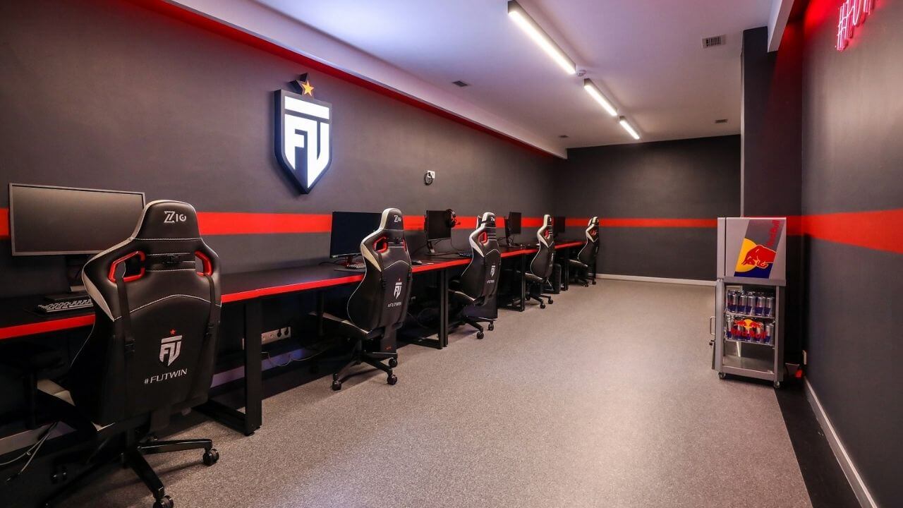 Futbolist'in Gaming House'u FUTHOUSE açıldı