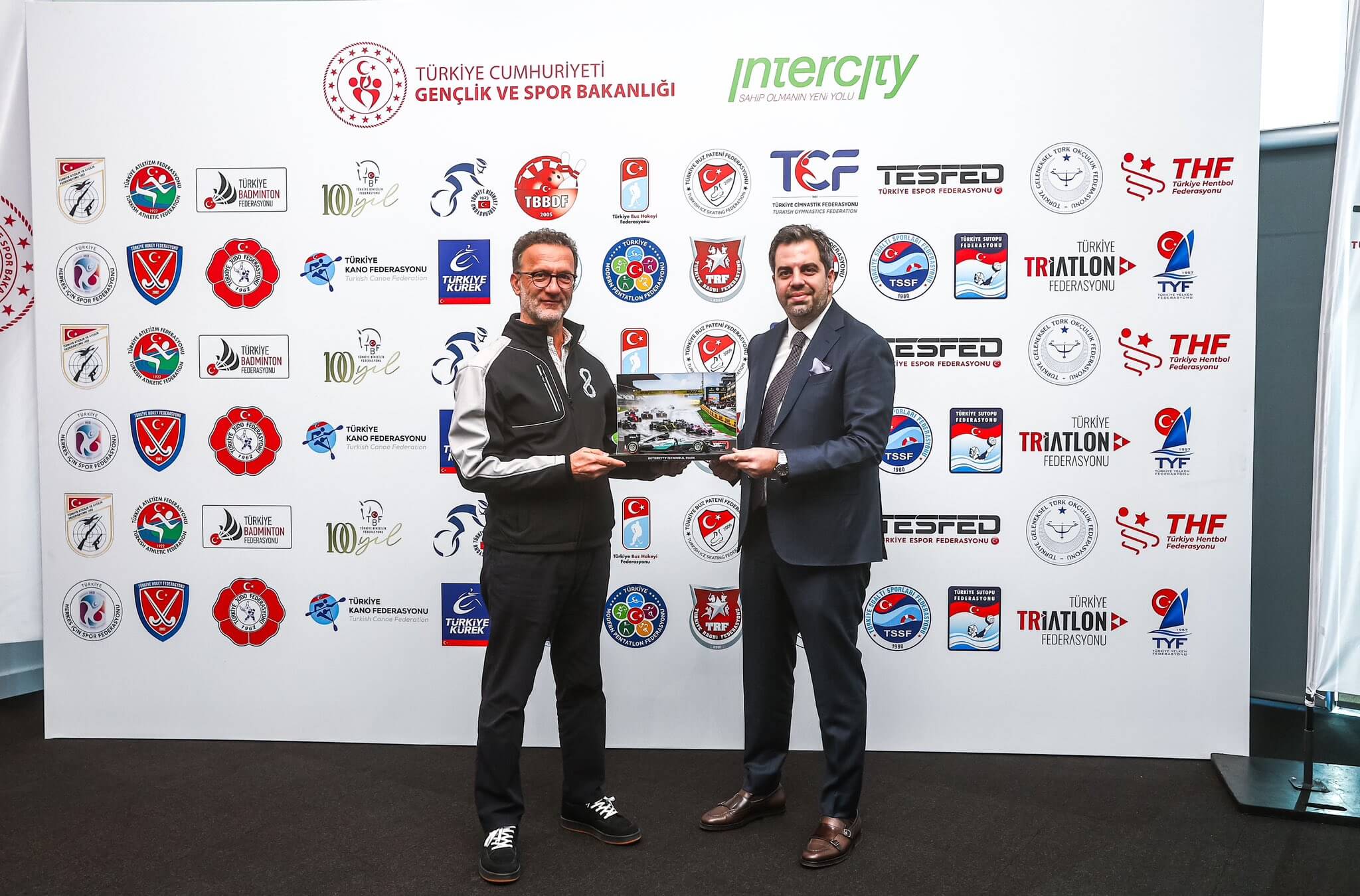 TESFED ve 24 ayrı spor federasyonu Intercity ile araç sponsorluğuna imza attı