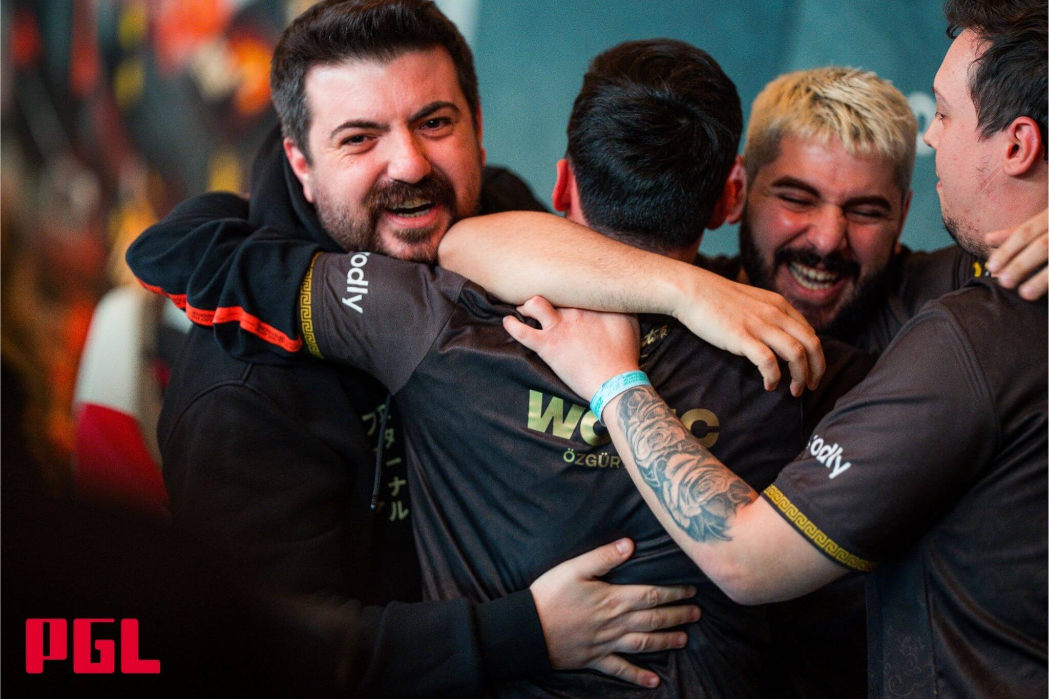 Eternal Fire PGL Major Copenhagen 2024 Elimination aşamasını garantiledi!